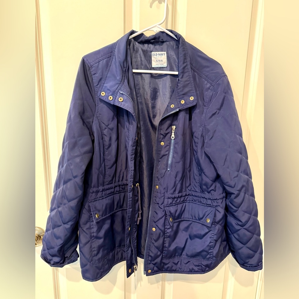 Old Navy Women's Navy Lightweight Puffer Jacket, XL, great condition.